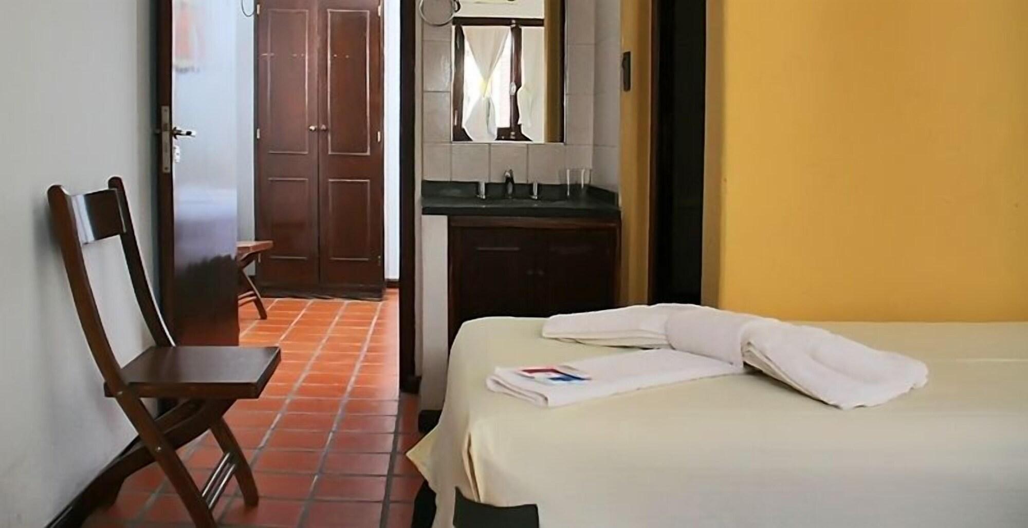 Donna Alda Hotel Salta Ngoại thất bức ảnh