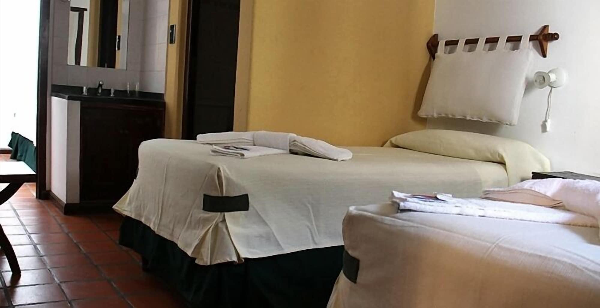 Donna Alda Hotel Salta Ngoại thất bức ảnh